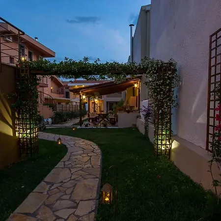 Dafni Studio Chalkidiki - Seaside Garden Nest Apartment